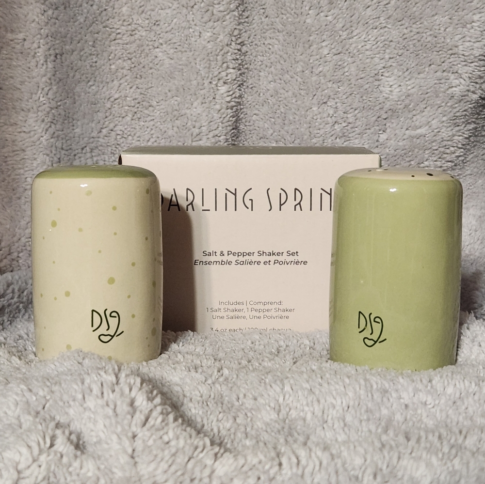 Darling Spring Salt & Pepper Shaker Set